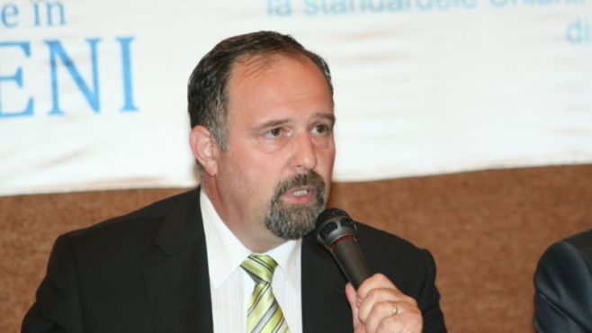 Mobilier de lux pentru directorul general de la CFR Călători