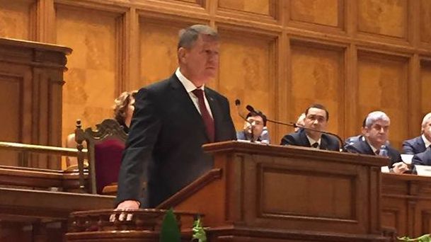 Cine sunt marii absenți de la discursul lui Klaus Iohannis. Cât a întârziat președintele