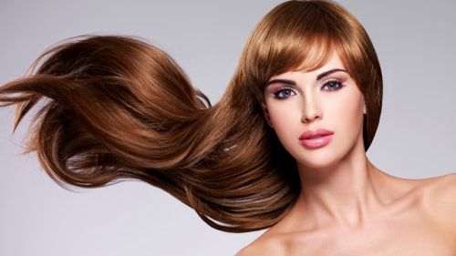 Alimentul care poate repara pe loc orice tip de păr. Cu ce să te speli o dată pe săptămână