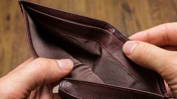 Guvernul trebuie să ia rapid măsuri de reducere a cheltuielilor