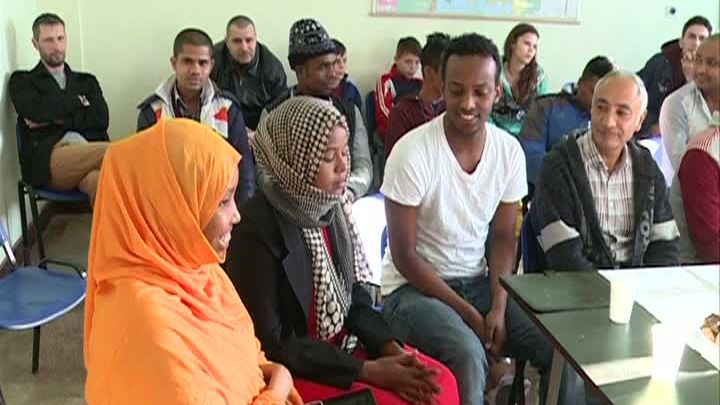 Zeci de refugiaţi vor petrece sărbătorile în România 