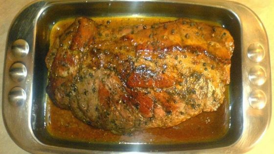 Deliciul din seara de Crăciun. Ceafă de porc cu miere și muștar
