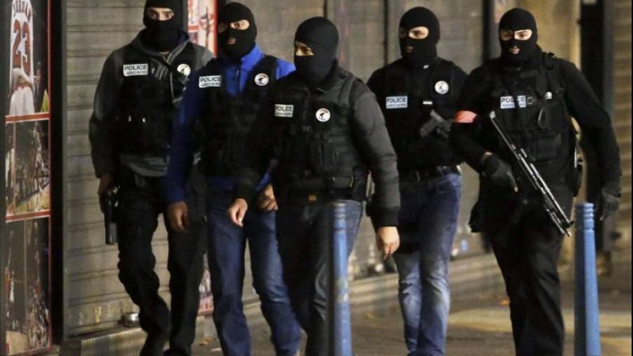 Nivelul de alertă teroristă a fost ridicat la Geneva. Parteneri ai teroriștilor din Paris, căutați