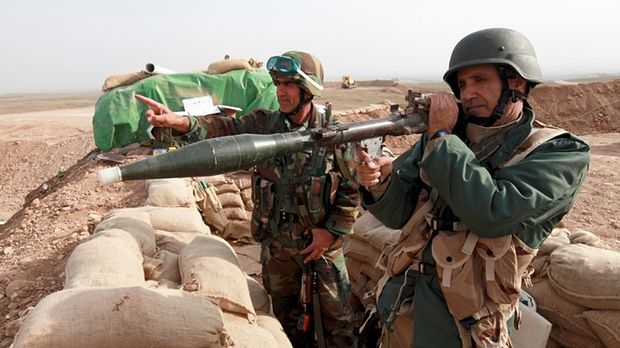 Noi tensiuni militare. Turcia, somată de Irak
