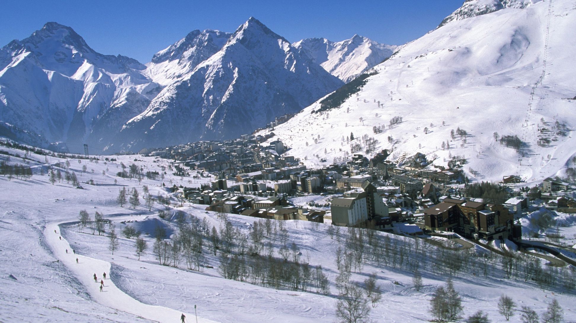Avalanşă în Alpii francezi:un grup de liceeni şi profesorul lor, surprinşi. 3 morţi, numeroşi răniţi