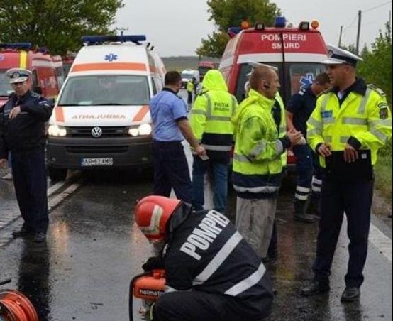 Prima victimă a ninsorii! A alunecat pe zăpadă și a fost călcat de o mașină