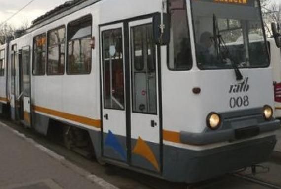 Circulaţia blocată pe liniile de tramvai 23 şi 27. Ce decizie a luat RATB