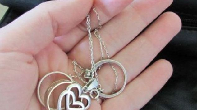 O nouă metodă de înşelăciune: "Pomană pentru decedaţii de la Colectiv"