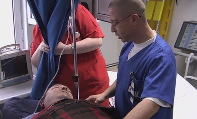 Nu neglijaţi aceste simptome neobișnuite! Ar putea fi un infarct