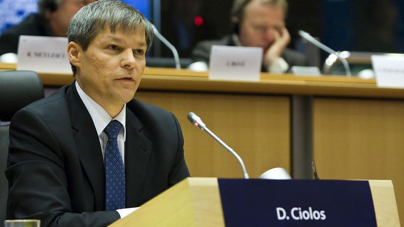 Ce îl așteaptă pe Cioloș în 2016