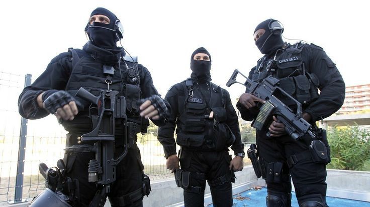 Tunisianul împușcat la Paris fusese expulzat din România în 2011