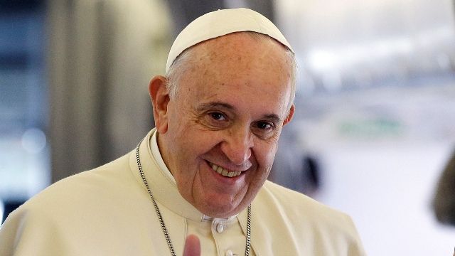 Prima carte scrisă de Papa Francisc, disponibilă şi în România. Când va fi lansată