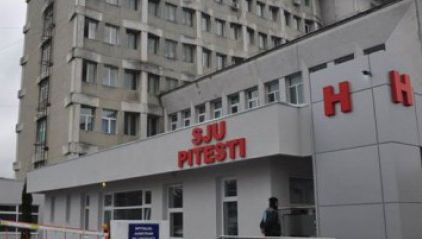 O femeie a murit în curtea Spitalului Judeţean de Urgenţă din Piteşti
