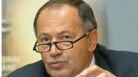 Sorin Roşca Stănescu: Trocul cu mandate prezidenţiale între Băsescu şi Voronin