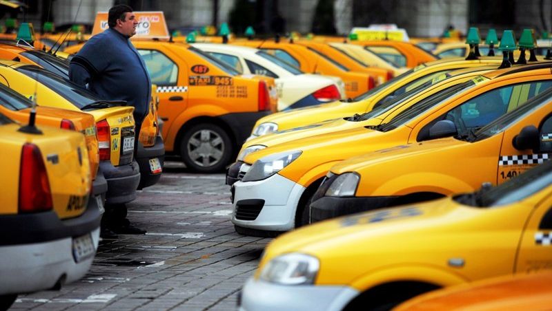 Decizie teribilă a Ministerului Transportului pentru taximetrişti. Unii dintre ei nu vor mai profesa