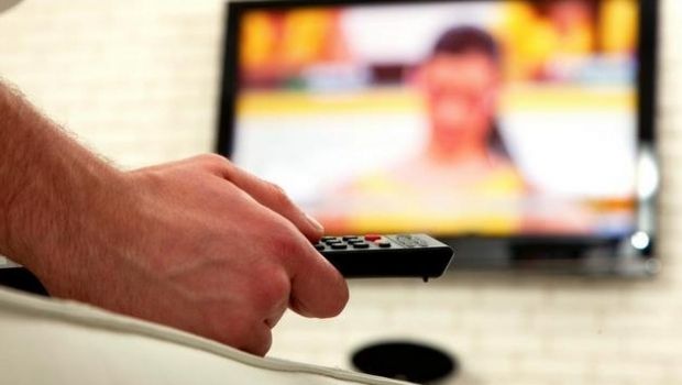 Psiholog: Social Media, folosit mai mult pentru relaxare. TV-ul, o sursă credibilă de informare 