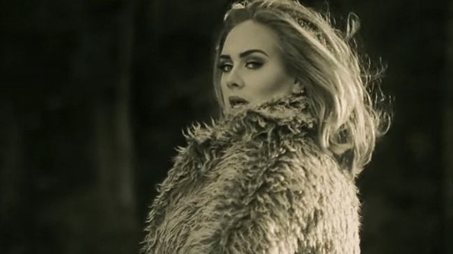 Adele va îmbrăca rochia de mireasă 