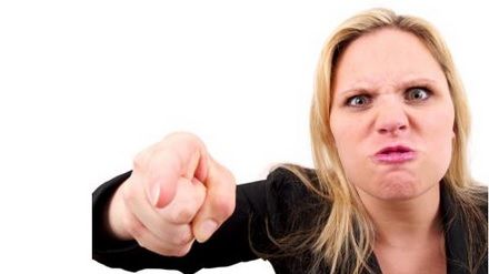 3 tipuri de femei răutăcioase. Fereşte-te de această ZODIE! Calcă pe cadavre şi îi place!