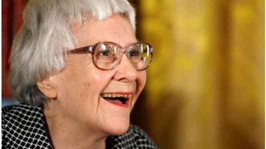 Scriitoarea americană Harper Lee, autoarea romanului "Să ucizi o pasăre cântătoare", a murit