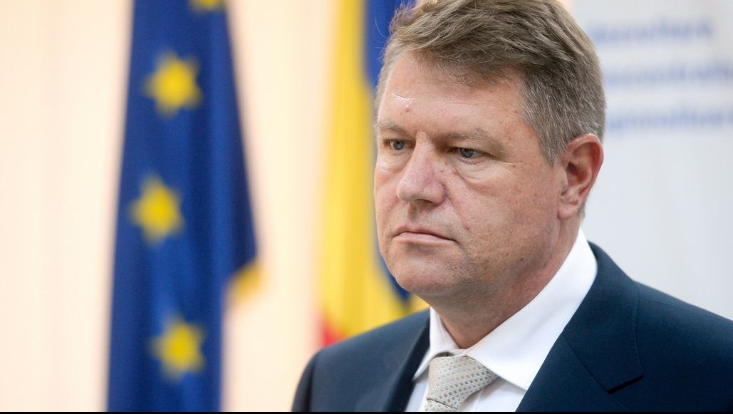 Câte like-uri a pierdut preşedintele Iohannis, după declaraţia privind sediul Antenelor