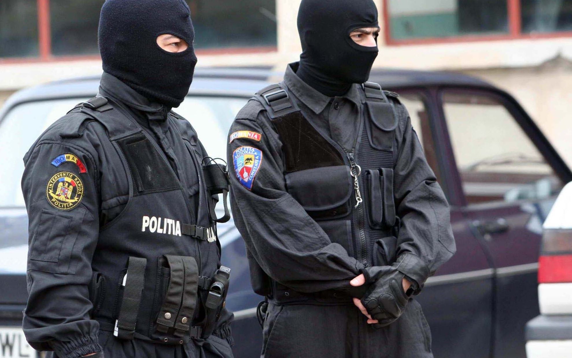 Percheziții de amploare în Vaslui și Iași! Sunt vizați contrabandiștii de țigări