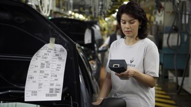 Lovitură dură pentru Renault. Anchetă în scandalul emisiilor. Reacția companiei franceze