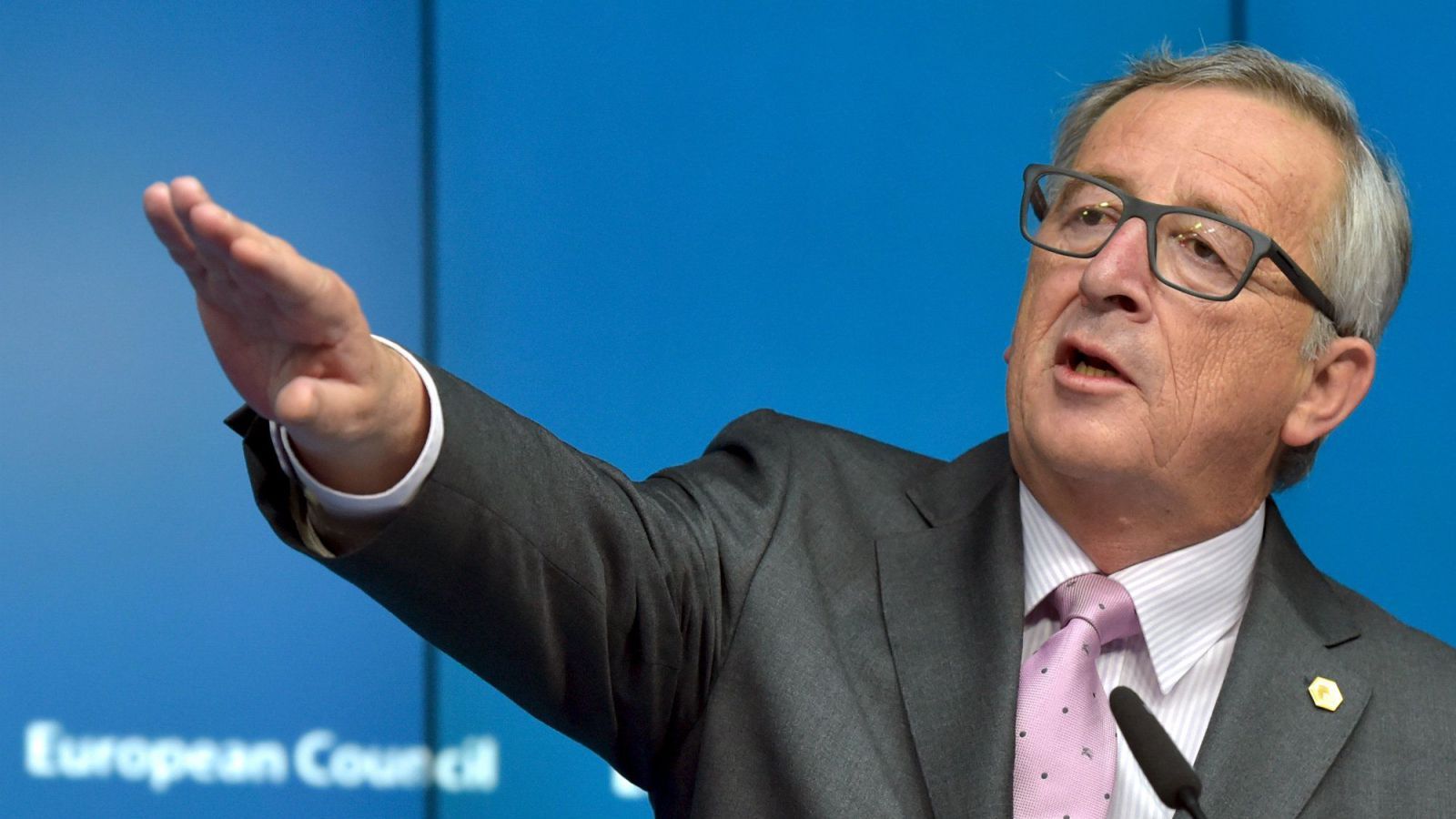 Juncker: România poate scăpa de MCV înaintea Bulgariei, în următorii 3 ani
