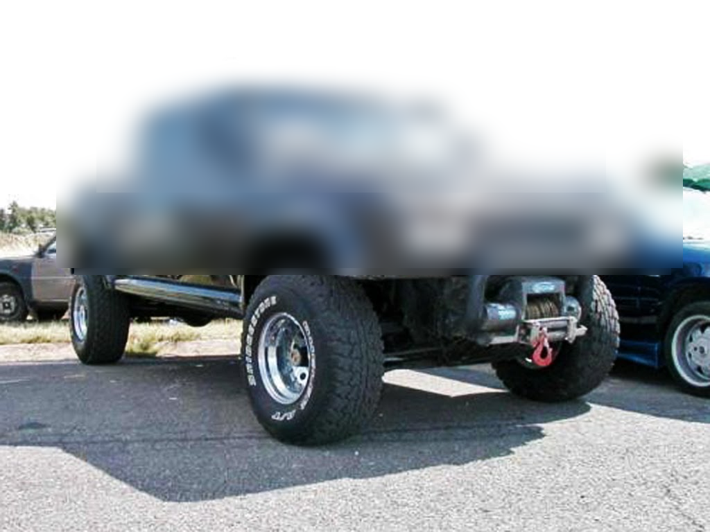 Cum arată noul ARO. Vom fi invidiaţi chiar şi de nemţi. Cu ce brand vi se pare că seamănă?