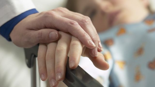 Caz dramatic la Bacău: un copil de 4 ani a murit la câteva ore după ce medicii l-au trimis acasă