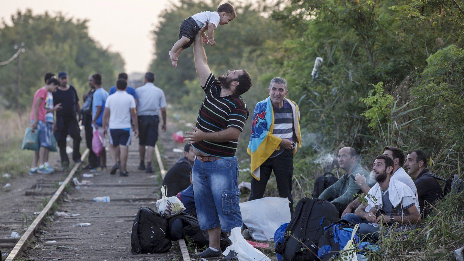 UE a aprobat acordul cu Turcia pentru soluționarea crizei migrației. Care sunt condiţiile impuse
