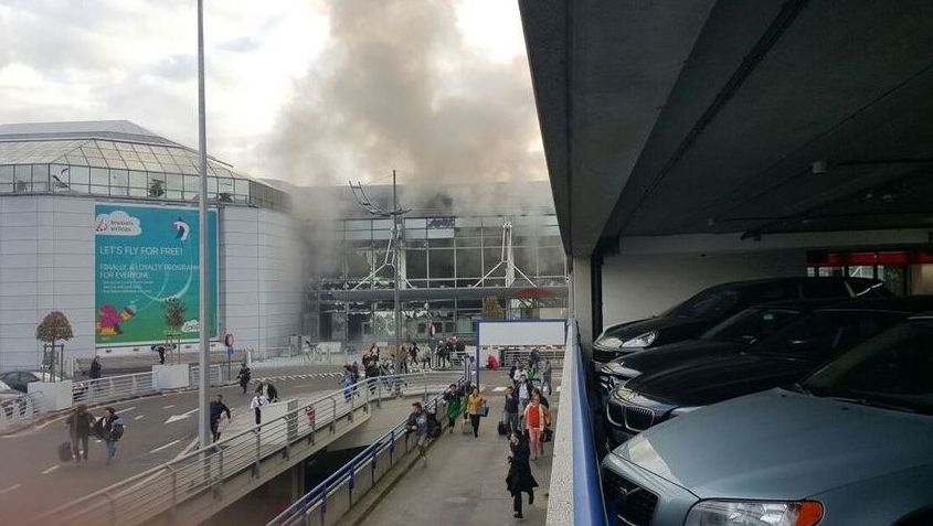 O imagine cât 1000 de cuvinte. Ce a făcut un copil de refugiat după exploziile de la Bruxelles