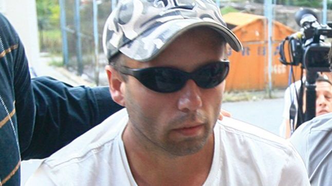 Hackerul român "Guccifer" va fi extrădat în SUA. Printre victime: Hillary Clinton şi şeful SRI