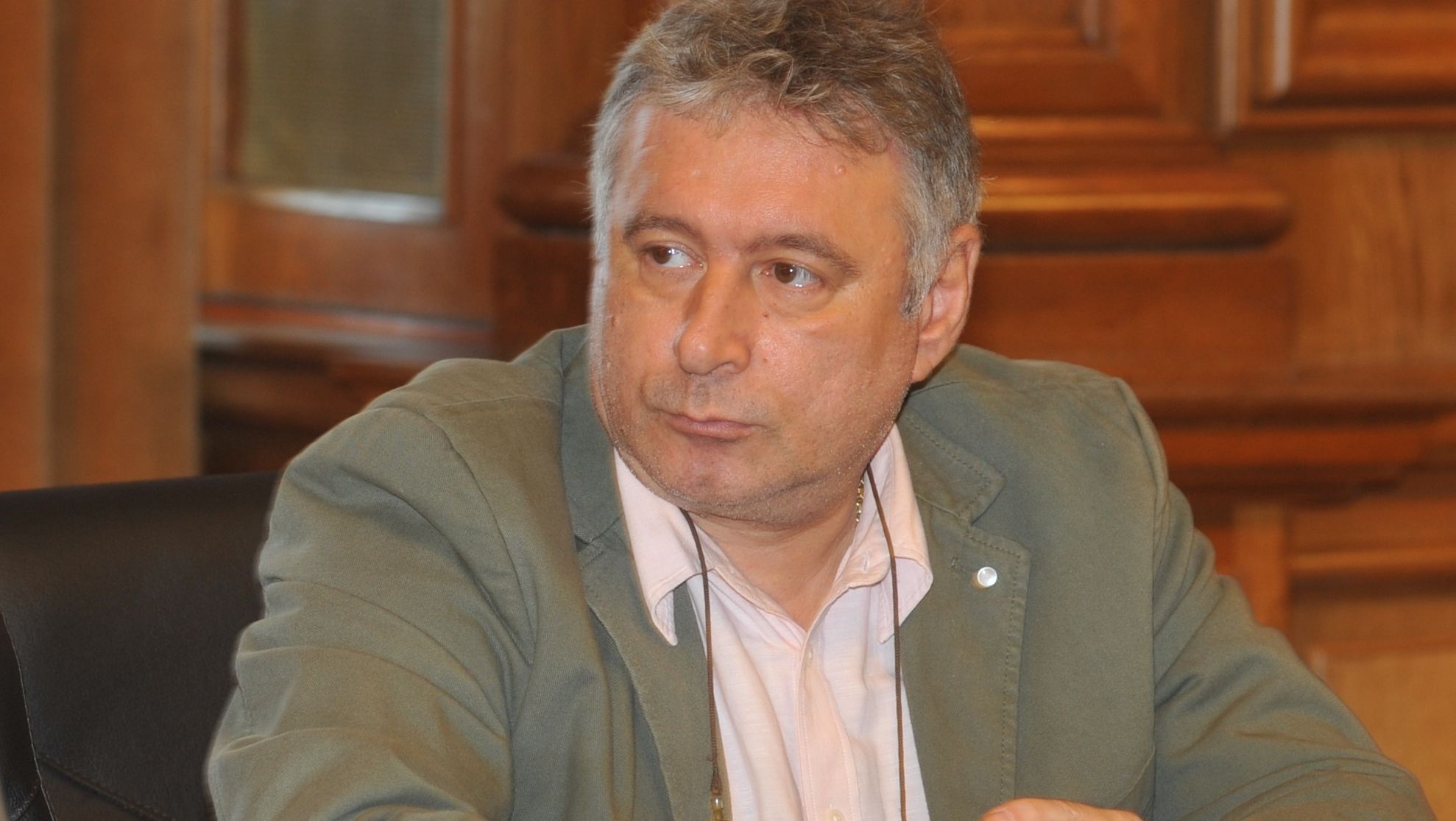 Mădălin Voicu și soția sa, la DNA. Procurorii au decis să le pună sub sechestru o parte din avere