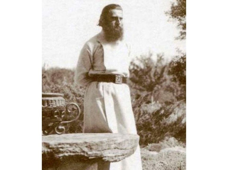 Jurnalul secret al lui Arsenie Boca. Ce mesaje ascunse conţine