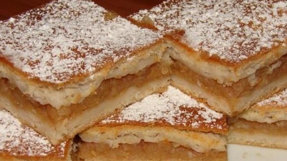 Unde greşeşti când faci plăcintă cu mere. Trucuri pentru un desert de vis!