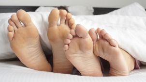 Anul în care vei muri este scris pe tălpile tale. Verifică atent şi află cât mai ai de trăit