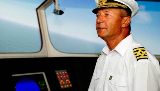 Editorial. Ioana Ene Dogioiu: Un port sigur pentru Traian Băsescu