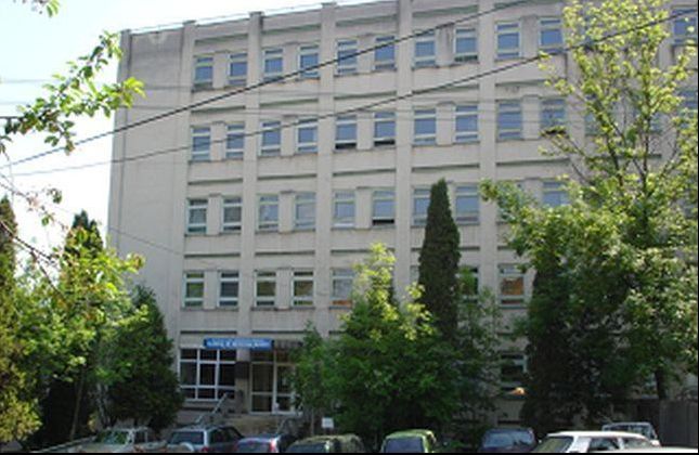 Incident la un spital din Cluj: liftul s-a prăbuşit în gol. Înăuntru se aflau 2 persoane