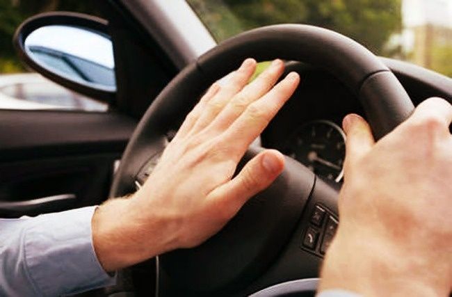 Cele mai ciudate și inutile 10 legi de circulație din lume