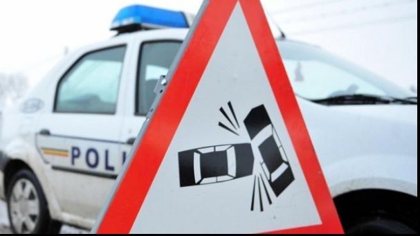Accident cumplit pe DN1: cinci persoane, între care doi copii, rănite. Traficul e îngreunat în zonă