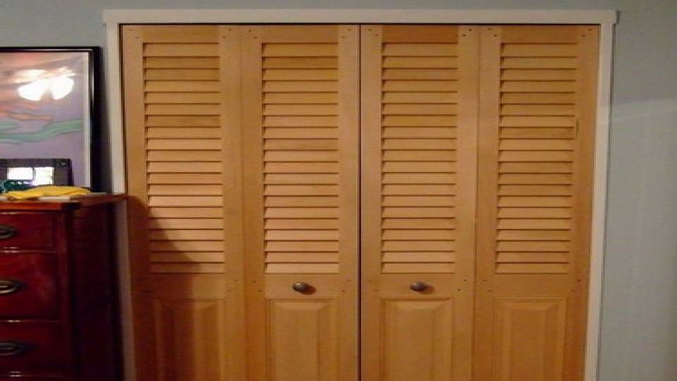 A murit bunica și au preluat casa. Apoi, ce nebunie, în dulap au găsit cel mai ascuns secret al ei