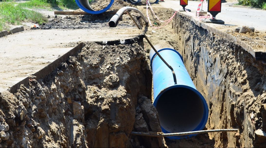 Descoperire incredibilă. Ce a găsit în pământ un muncitor care lucra la canalizare
