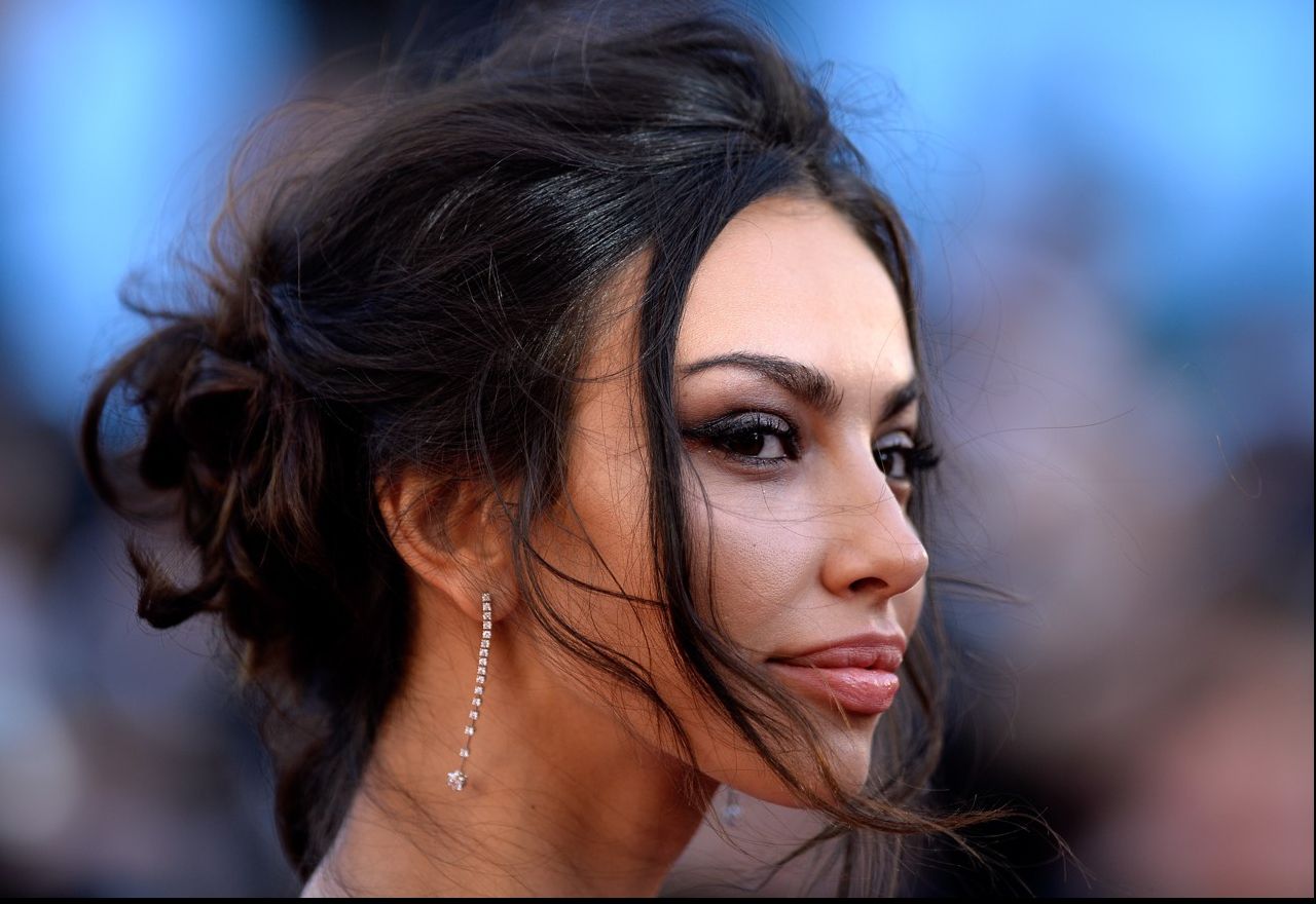 Mădălina Ghenea, în braţele unui alt bărbat celebru. S-a despărţit de designerul milionar