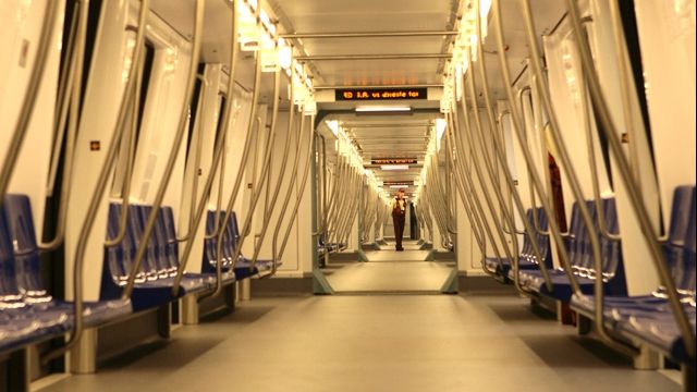 Trenurile de metrou vor circula toată noaptea, de Înviere. Programul de Paște