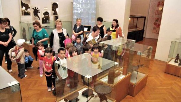 Şcoala Altfel începe pe 18 aprilie. Când intră elevii în vacanţa de Paşte