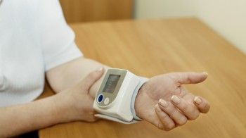 10 teste pe care orice femeie trebuie să le facă neapărat. Află şi cât de des 