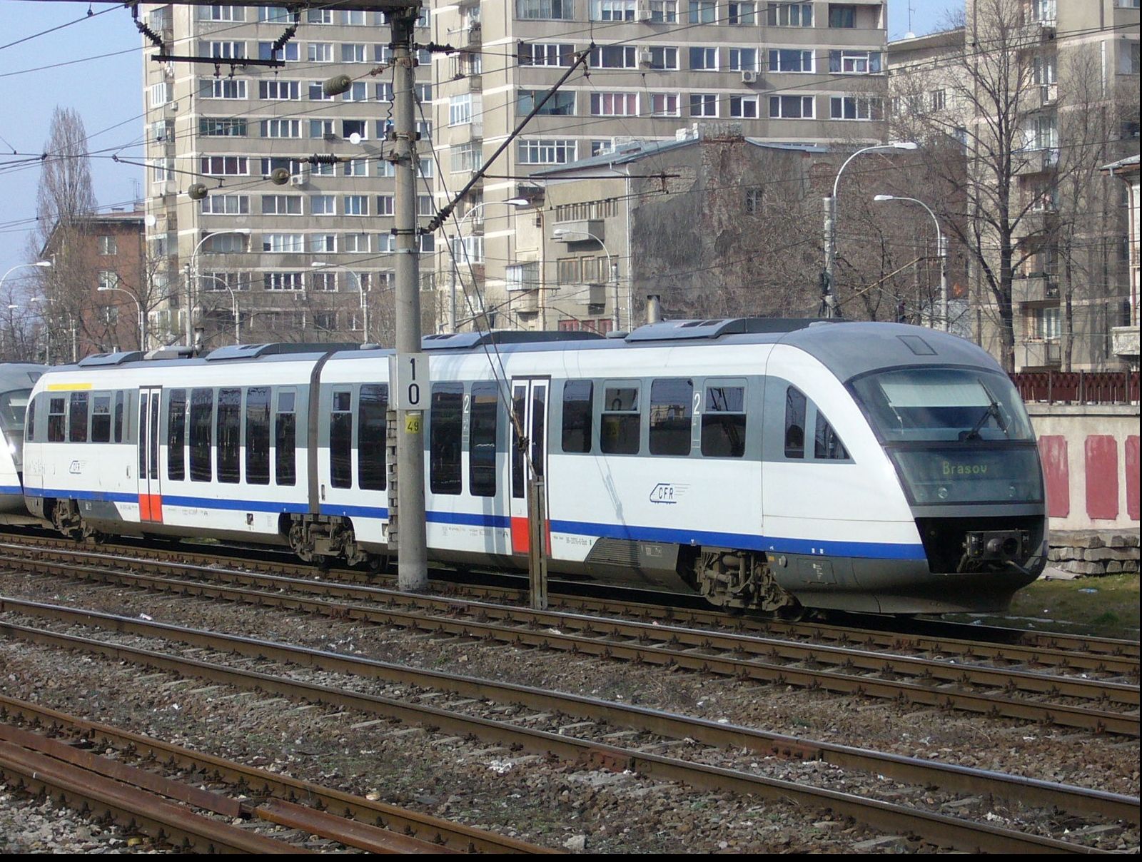 Transport gratuit cu trenul pentru elevii şi studenții cu drept de vot