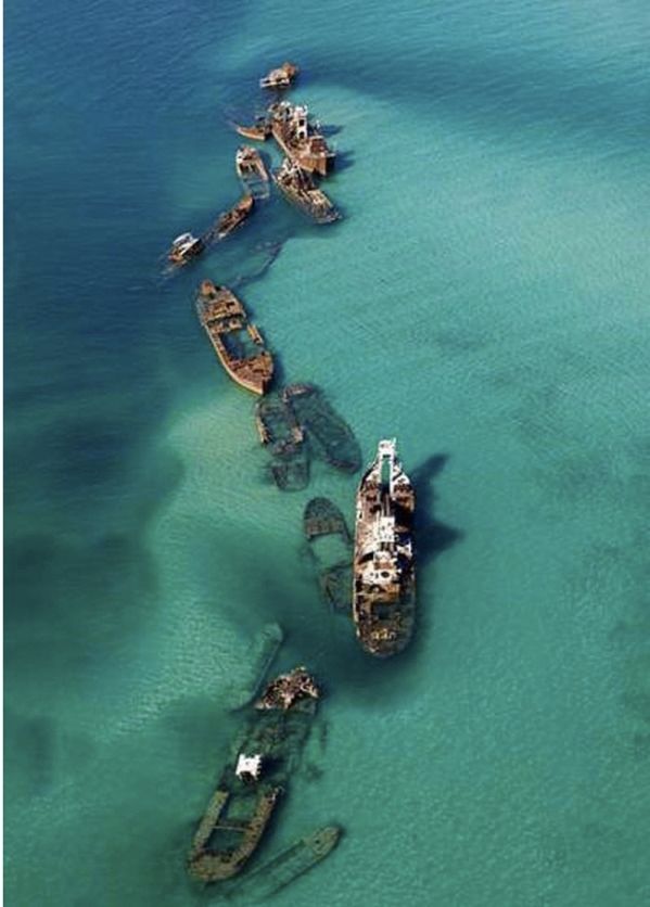 INCREDIBIL! Ce imagine a surprins un avion în Triunghiul Bermudelor. Ce se vede, de fapt, sub apă