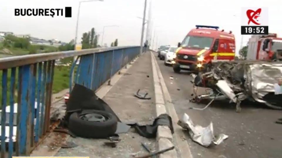 Accident grav pe DN1: o persoană a murit şi alte două au fost rănite