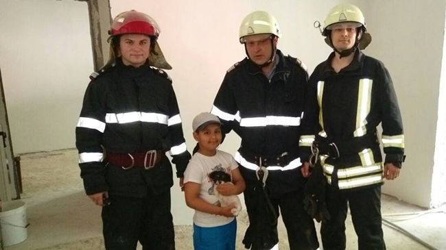 Un căţeluş a pus autorităţile în alertă  